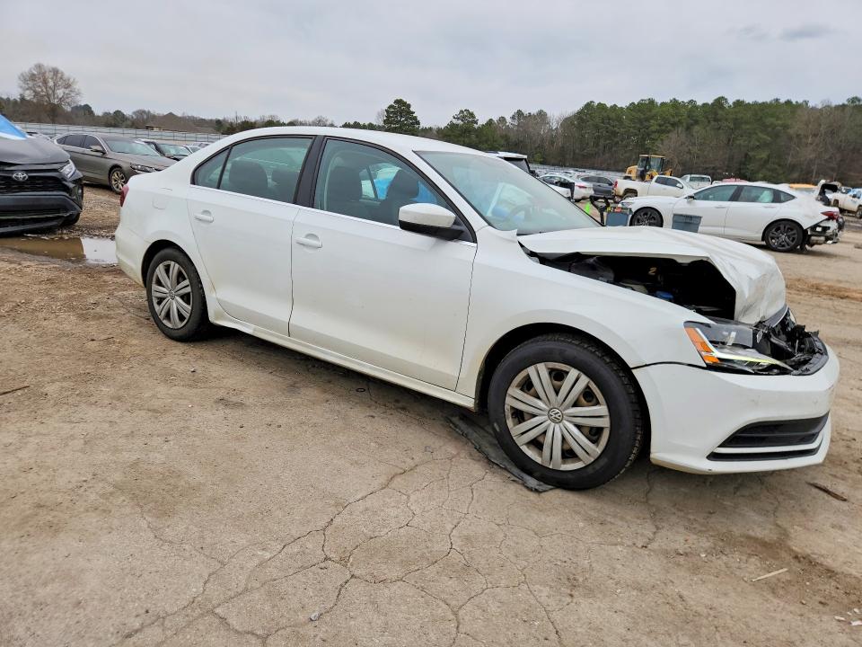 Zdjęcie 4 z aukcji – 2017 VOLKSWAGEN JETTA z VIN 3VW2B7AJ6HM403683