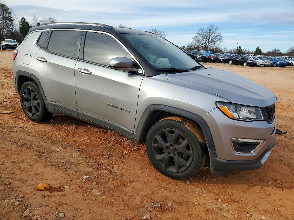 Photo 4 from auction – 2020 JEEP COMPASS with VIN 3C4NJCCB0LT198393