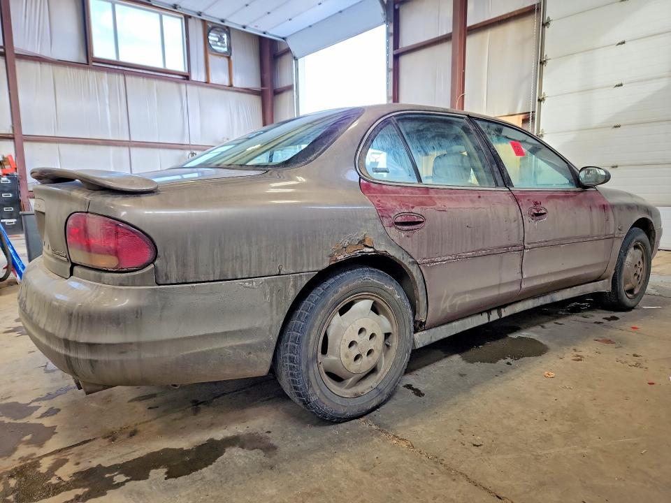 Photo 3 from auction – 2002 OLDSMOBILE INTRIGUE with VIN 1G3WS52HX2F207564