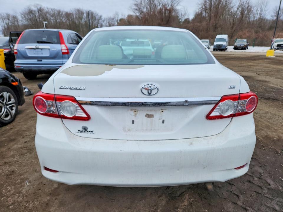 Photo 6 from auction – 2013 TOYOTA COROLLA with VIN 5YFBU4EE6DP085205