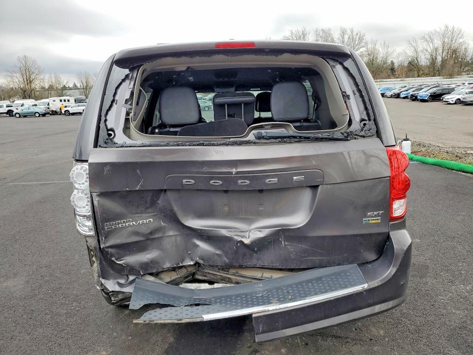 Photo 6 from auction – 2018 DODGE GRAND CARAVAN with VIN 2C4RDGCG4JR216437