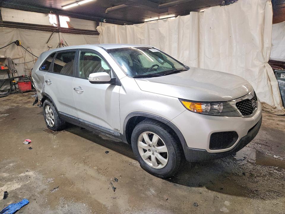 Photo 4 from auction – 2012 KIA SORENTO with VIN 5XYKTCA69CG292895