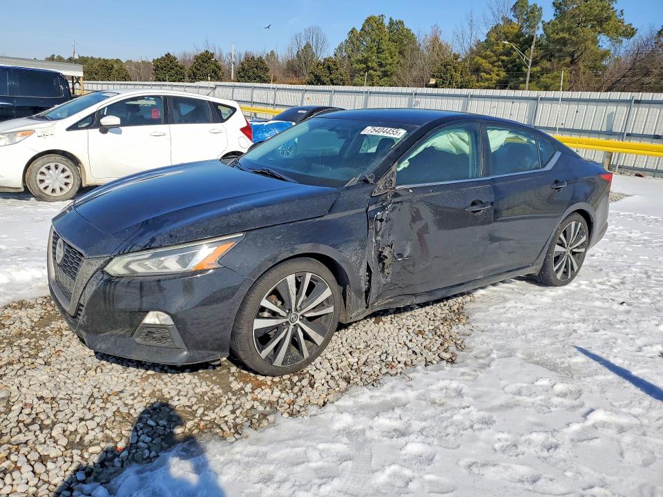NISSAN ALTIMA 2019 with VIN 1N4BL4CV0KC142242 - Photo from auction