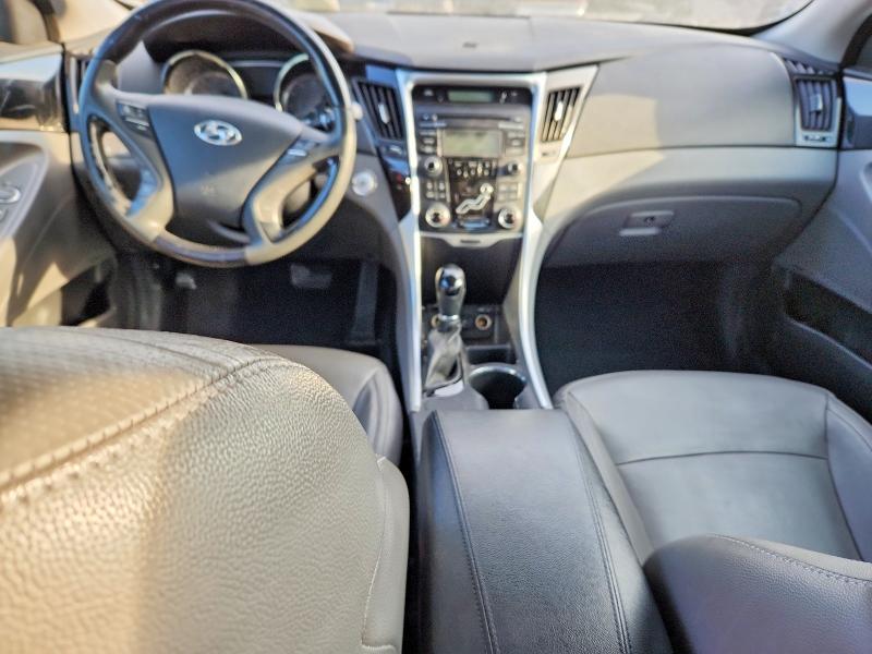 Photo 8 from auction – 2013 HYUNDAI SONATA with VIN 5NPEC4AC0DH665289