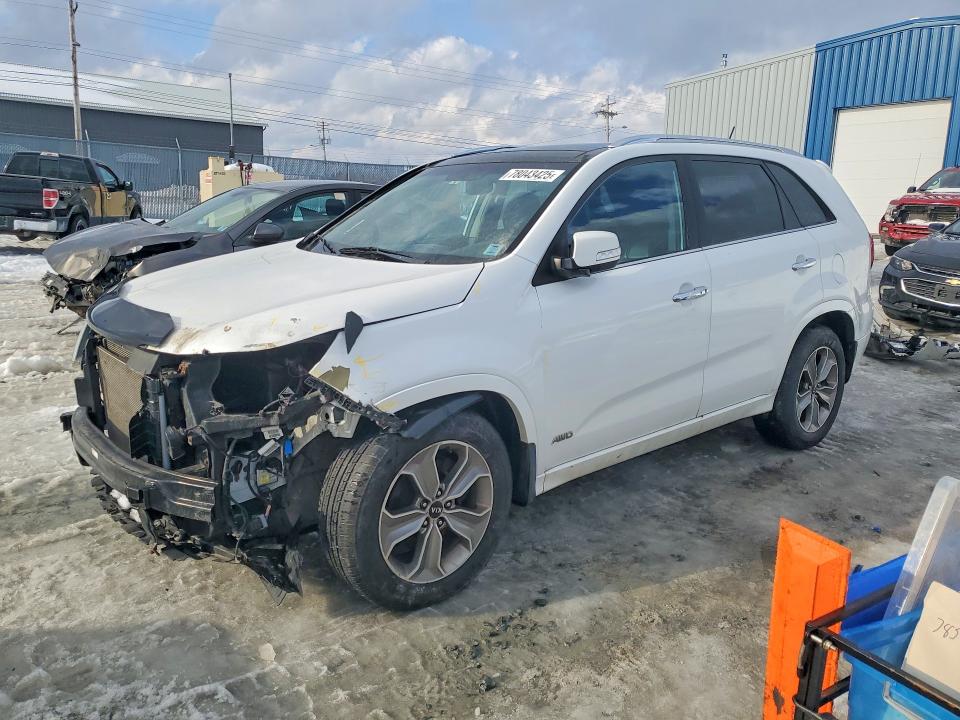 KIA SORENTO 2015 with VIN 5XYKWDA7XFG636437 - Photo from auction