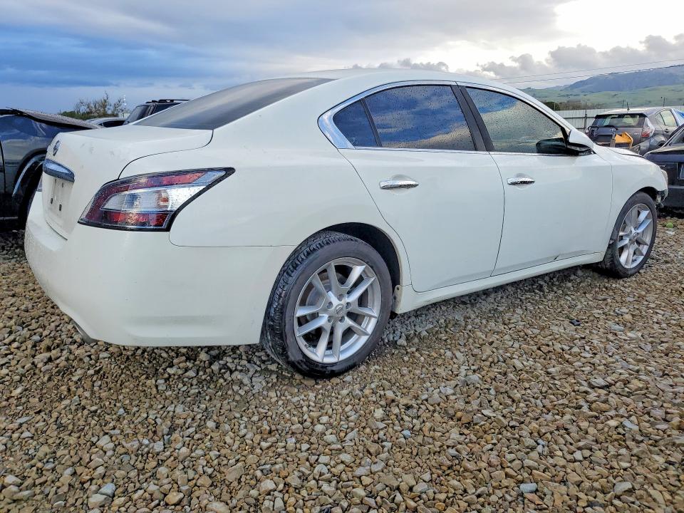 Photo 3 from auction – 2013 NISSAN MAXIMA S with VIN 1N4AA5AP3DC819945