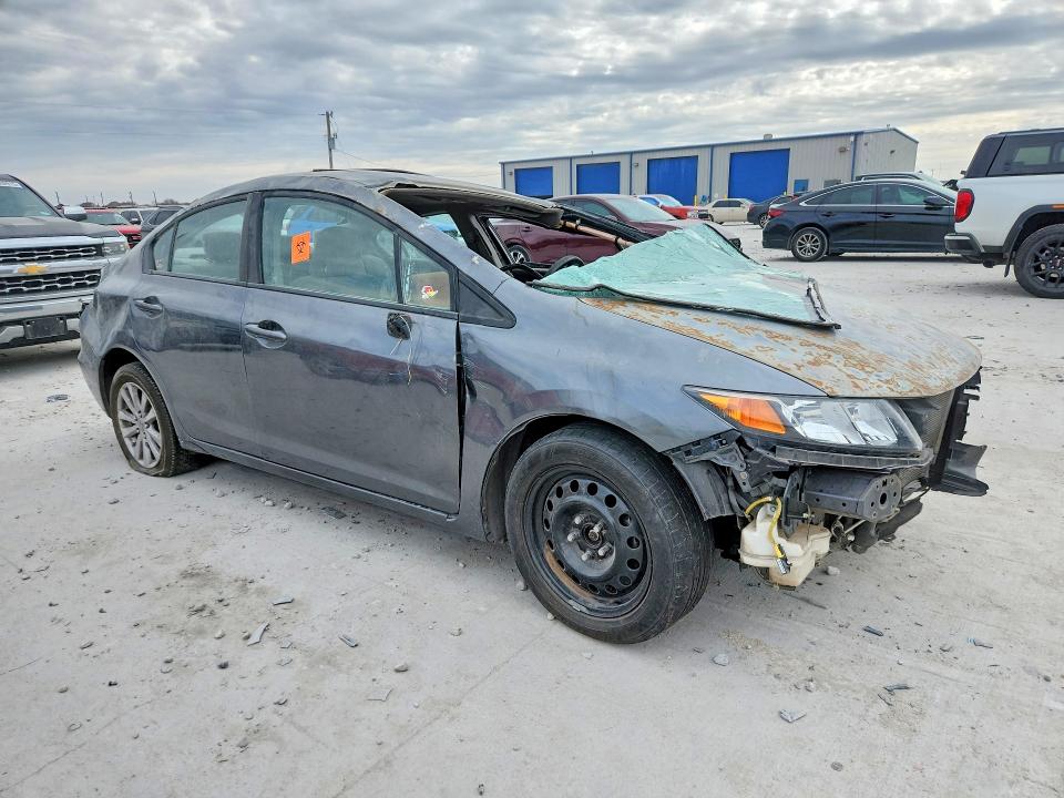 Photo 4 from auction – 2012 HONDA CIVIC with VIN 19XFB2F88CE348718