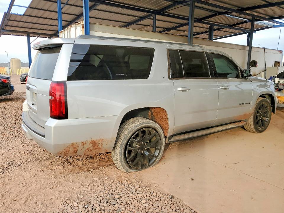 Photo 3 from auction – 2018 CHEVROLET SUBURBAN C with VIN 1GNSCHKC1JR287505