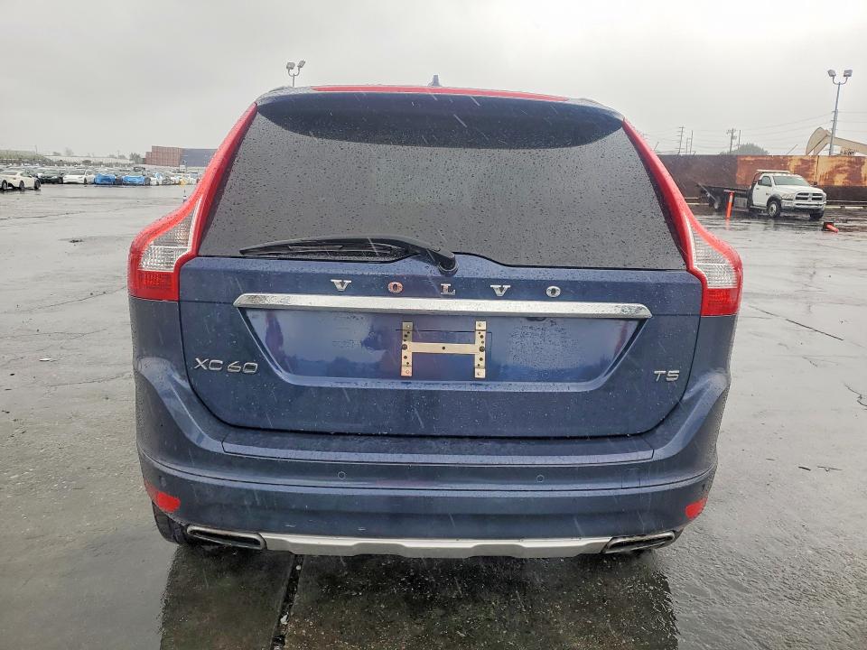 Photo 6 from auction – 2015 VOLVO XC60 with VIN YV440MDK0F2685308