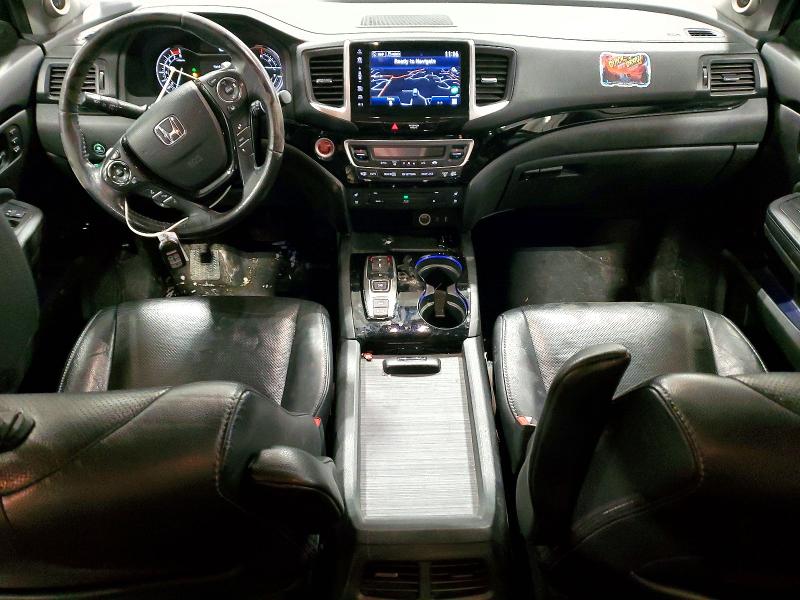 Фото 8 с аукциона – 2017 HONDA PILOT ELIT с VIN 5FNYF6H05HB098884
