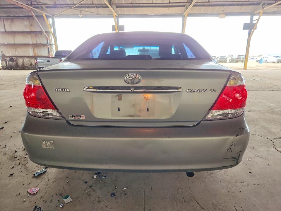 Photo 6 from auction – 2005 TOYOTA CAMRY with VIN 4T1BE32K35U594556
