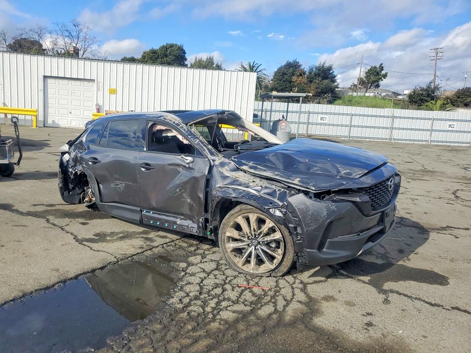 صورة رقم 4 من المزاد - 2023 MAZDA CX-50 مع VIN 7MMVABEM2PN137626