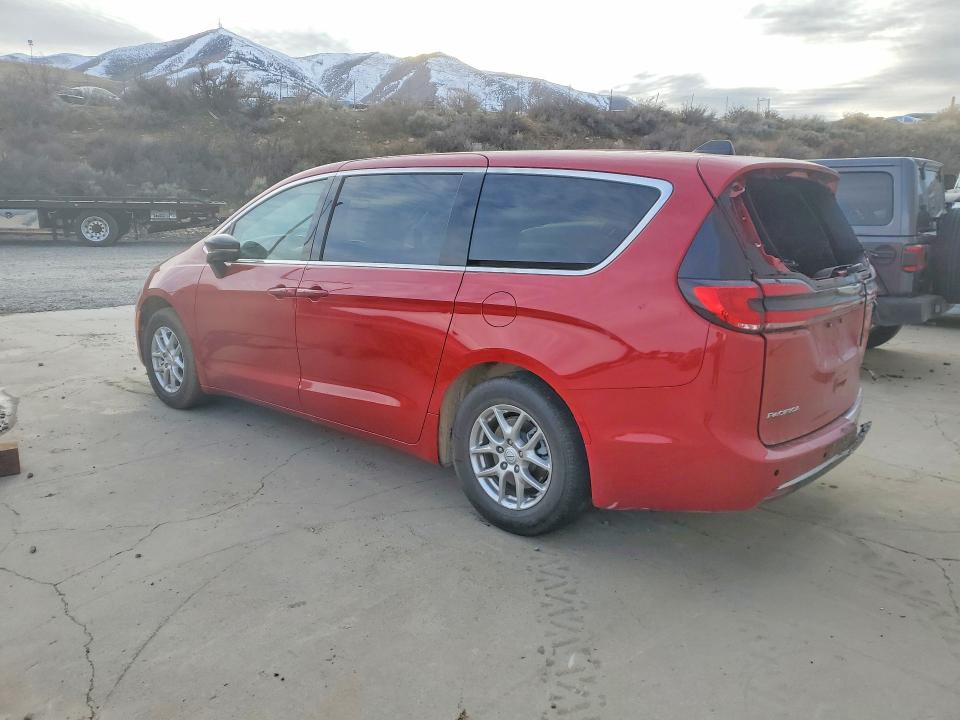 Photo 2 from auction – 2025 CHRYSLER PACIFICA with VIN 2C4RC1BG9SR614391