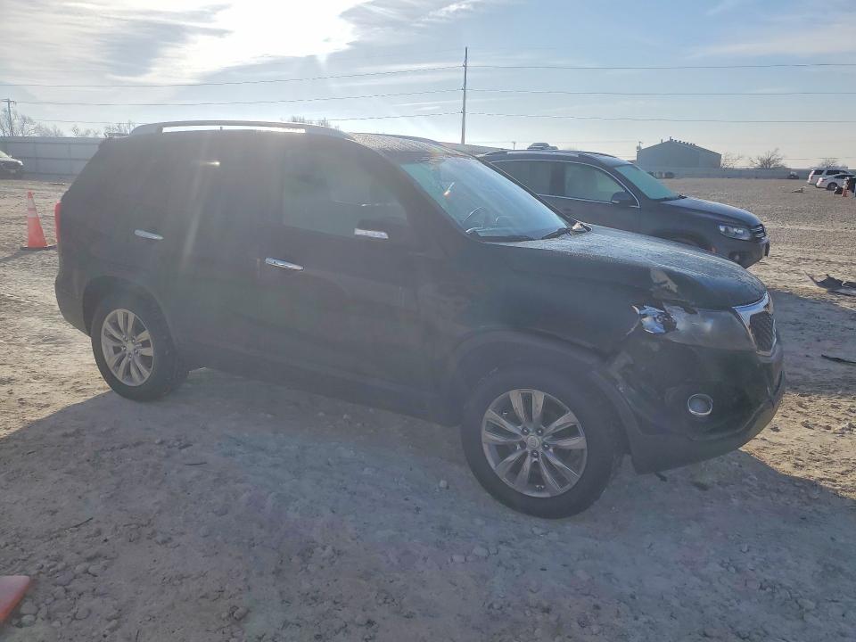 Photo 4 from auction – 2011 KIA SORENTO EX with VIN 5XYKU4A19BG019252