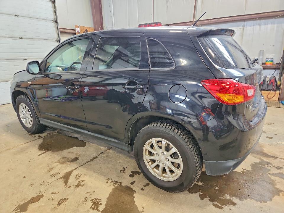 Photo 2 from auction – 2015 MITSUBISHI RVR with VIN 4A4AJ3AU5FE602854