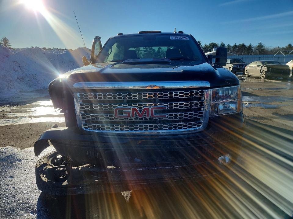 Photo 5 from auction – 2012 GMC SIERRA with VIN 1GT125E88CF214665