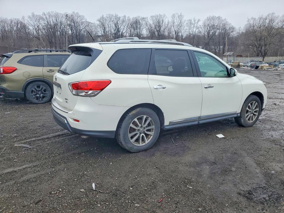 Photo 3 from auction – 2013 NISSAN PATHFINDER with VIN 5N1AR2MMXDC634189