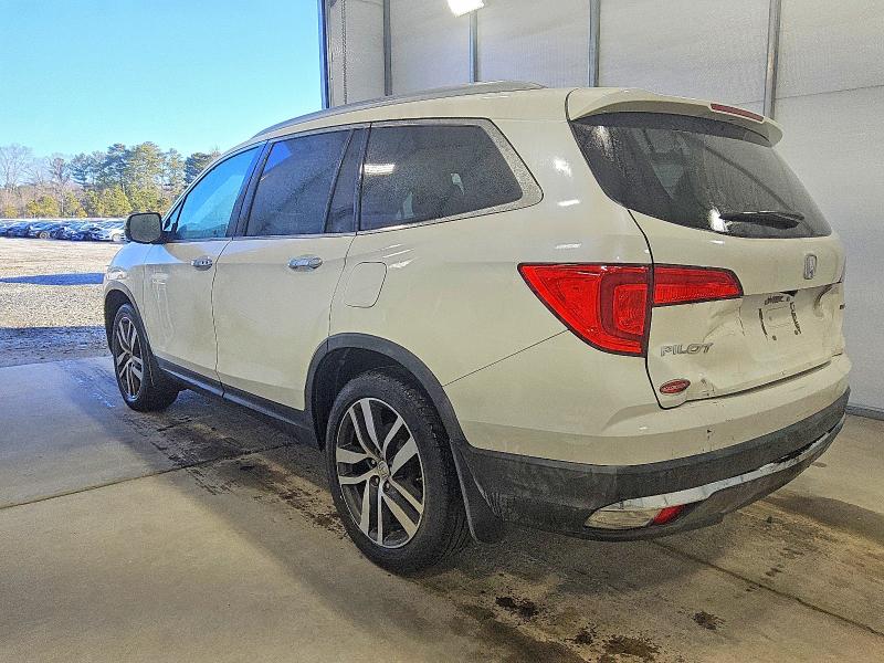 Photo 2 from auction – 2017 HONDA PILOT TOUR with VIN 5FNYF5H96HB039416