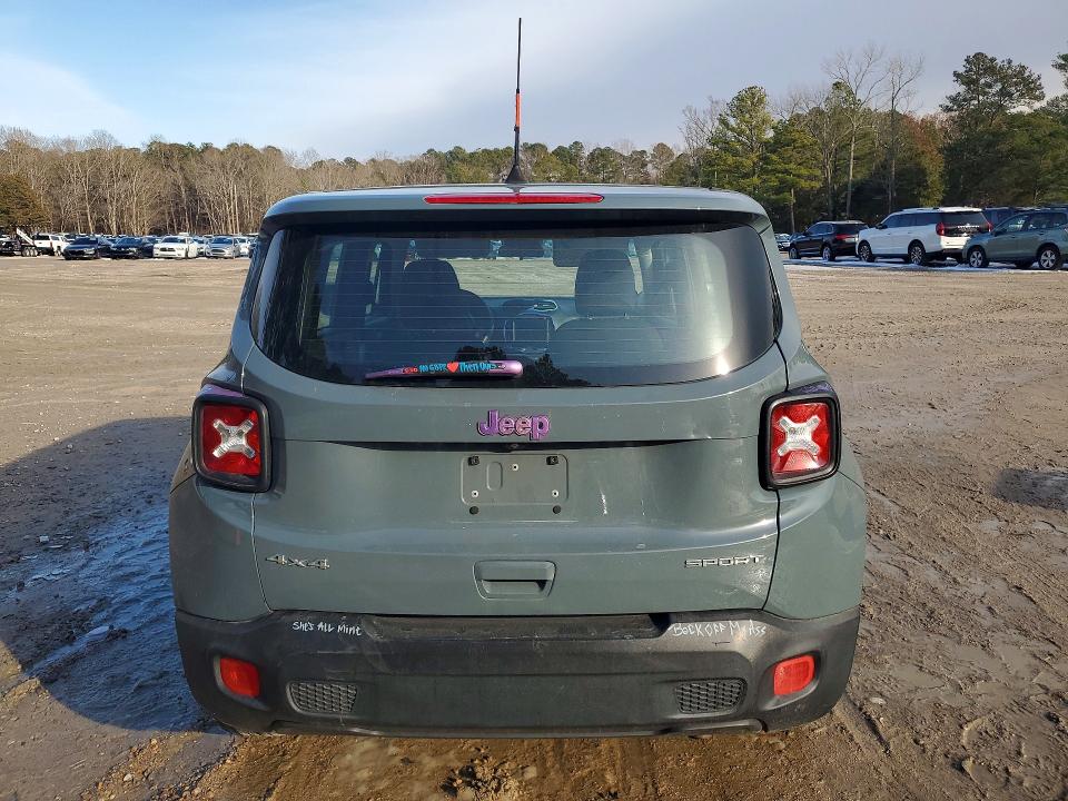 Photo 6 from auction – 2018 JEEP RENEGADE S with VIN ZACCJBAB7JPJ49083