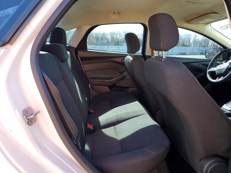 Photo 10 from auction – 2016 FORD FOCUS with VIN 1FADP3E22GL339379