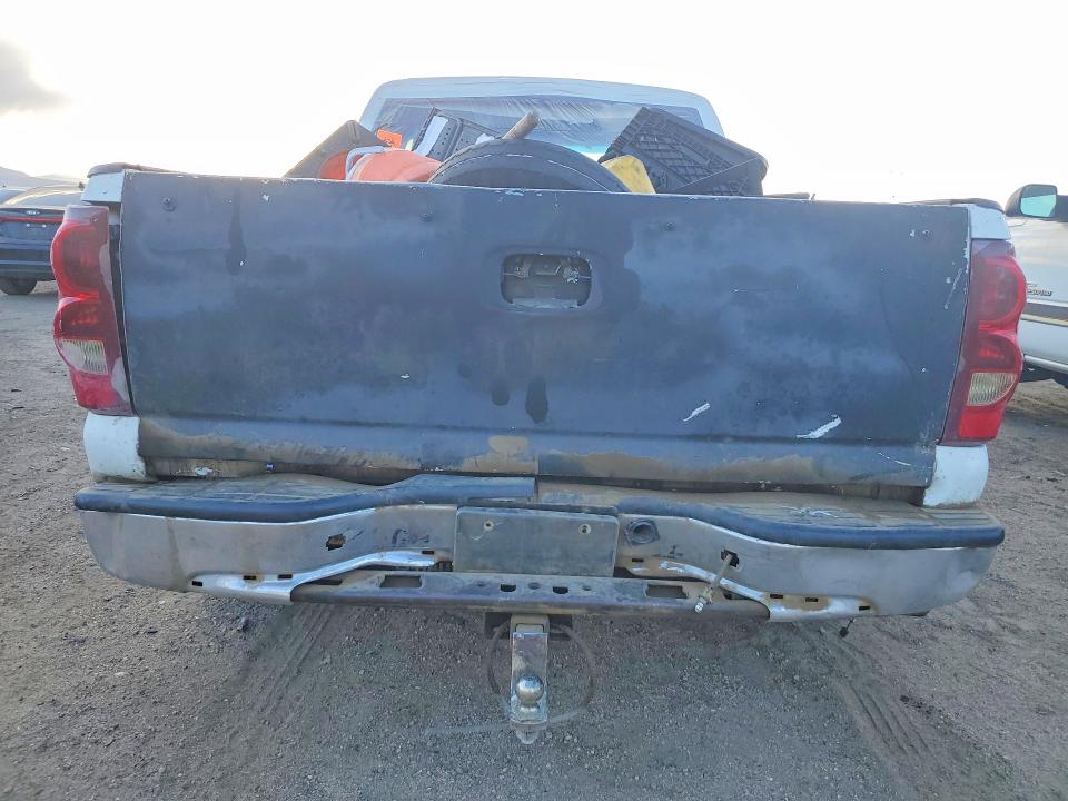 Photo 6 from auction – 2003 CHEVROLET SILVERADO with VIN 2GCEC19X031390769