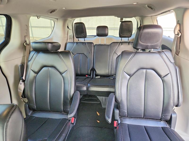 Photo 10 from auction – 2023 CHRYSLER PACIFICA with VIN 2C4RC1BG2PR552730
