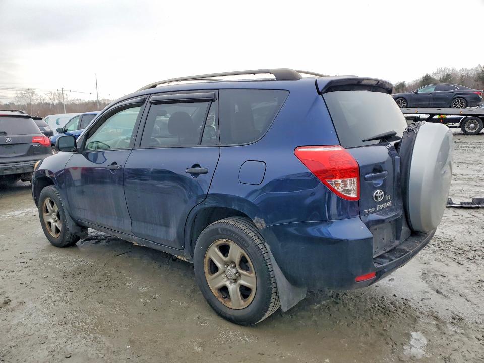 Photo 2 from auction – 2006 TOYOTA RAV4 with VIN JTMBD35V065016374