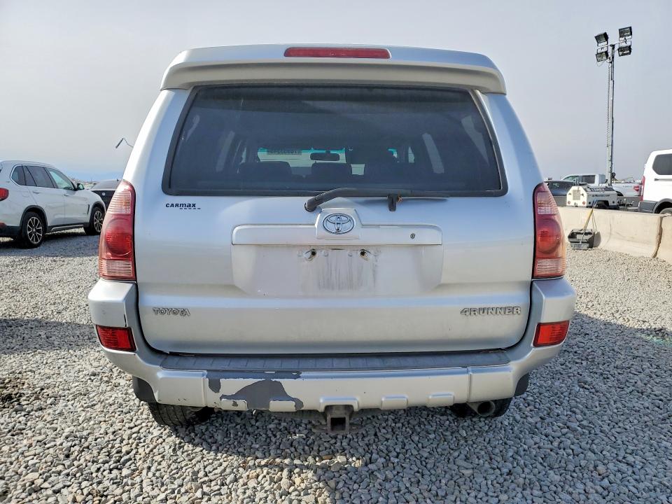 Photo 6 from auction – 2005 TOYOTA 4RUNNER SR with VIN JTEBU14RX50058289