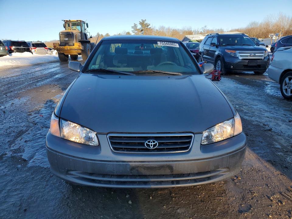 Photo 5 from auction – 2001 TOYOTA CAMRY with VIN 4T1BG22K51U110854