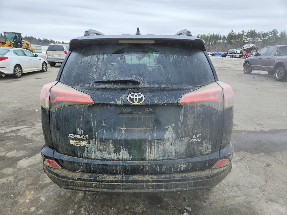 Фото 6 с аукциона – 2017 TOYOTA RAV4 с VIN 2T3BFREV6HW624571
