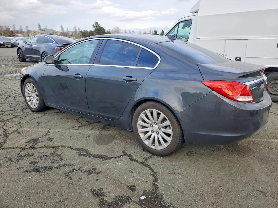 Photo 2 from auction – 2012 BUICK REGAL with VIN 2G4GR5EK8C9175128