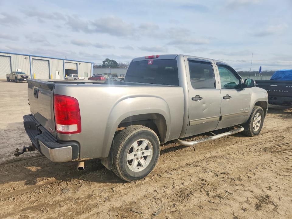 Photo 3 from auction – 2007 GMC NEW SIERRA with VIN 2GTEC13J471528145