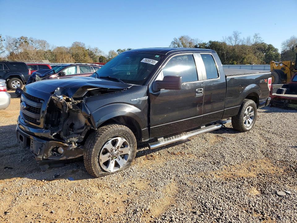 FORD F150 SUPER 2013 مع رقم تعريف المركبة 1FTEX1EM3DFE00351 - صورة من المزاد
