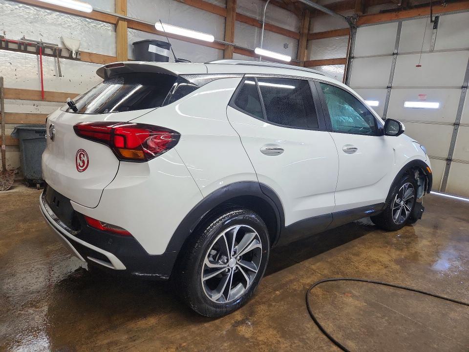 Photo 3 from auction – 2022 BUICK ENCORE GX with VIN KL4MMDSL5NB046255