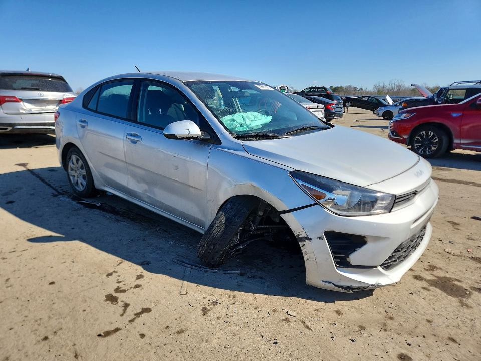 Photo 4 from auction – 2023 KIA RIO with VIN 3KPA24AD5PE565885