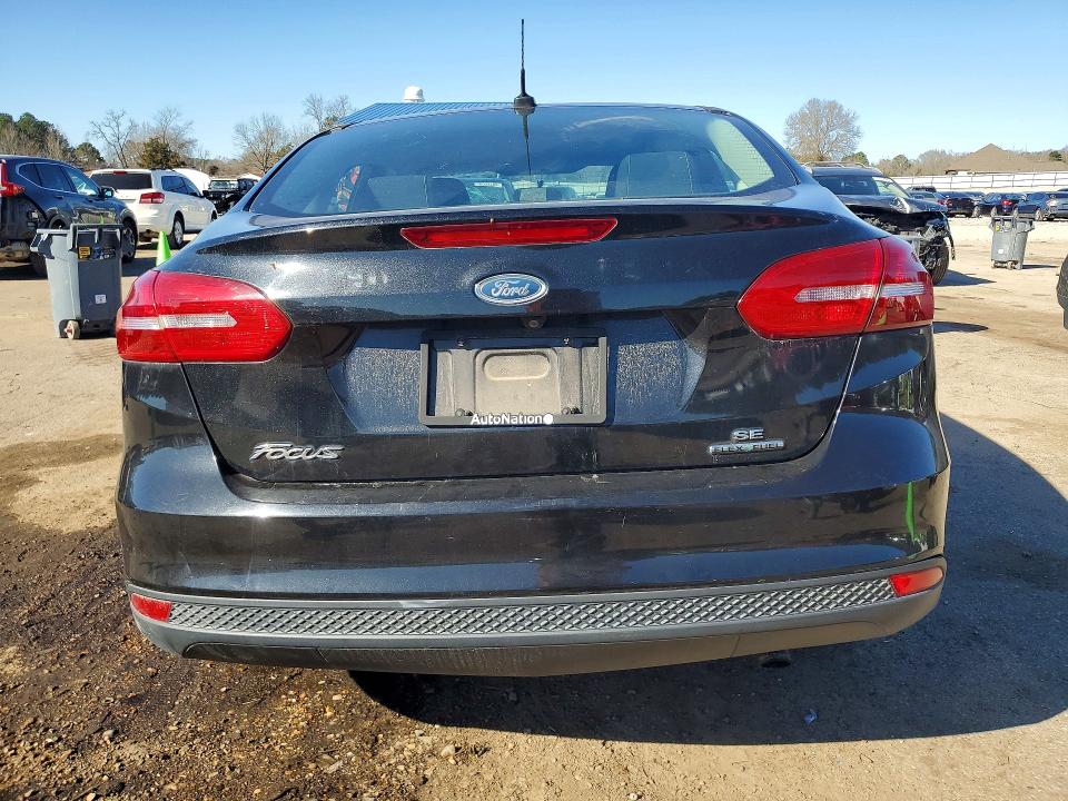 Photo 6 from auction – 2015 FORD FOCUS SE with VIN 1FADP3F23FL279478