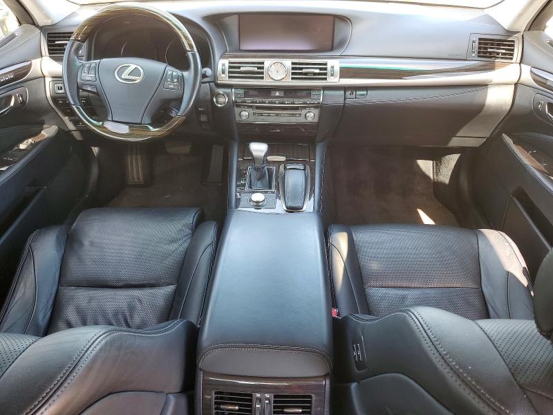 Photo 8 from auction – 2013 LEXUS LS 460L with VIN JTHGL5EF1D5047397