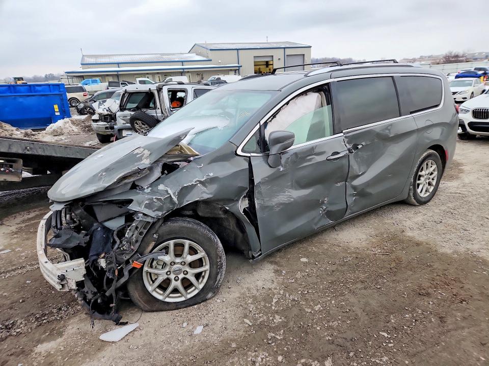 CHRYSLER PACIFICA 2021 with VIN 2C4RC1BG2MR588798 - Photo from auction