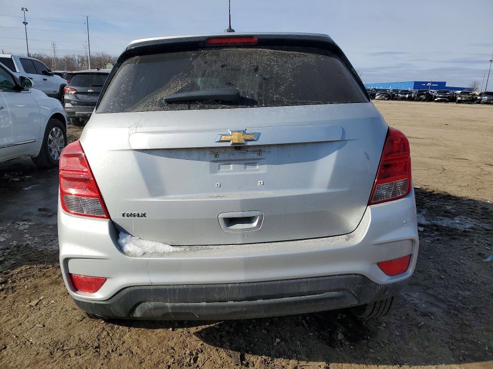 Photo 6 from auction – 2020 CHEVROLET TRAX with VIN 3GNCJKSB2LL185137