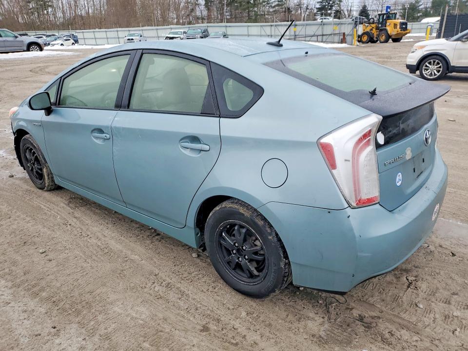 Photo 2 from auction – 2013 TOYOTA PRIUS with VIN JTDKN3DU7D5704178