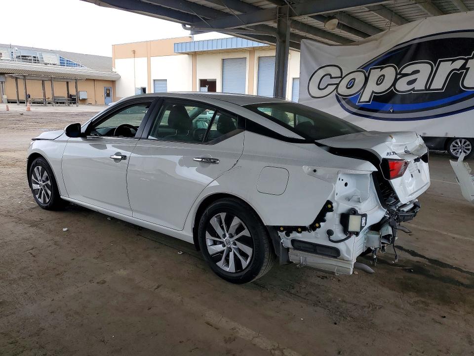 Photo 2 from auction – 2023 NISSAN ALTIMA S with VIN 1N4BL4BVXPN310529
