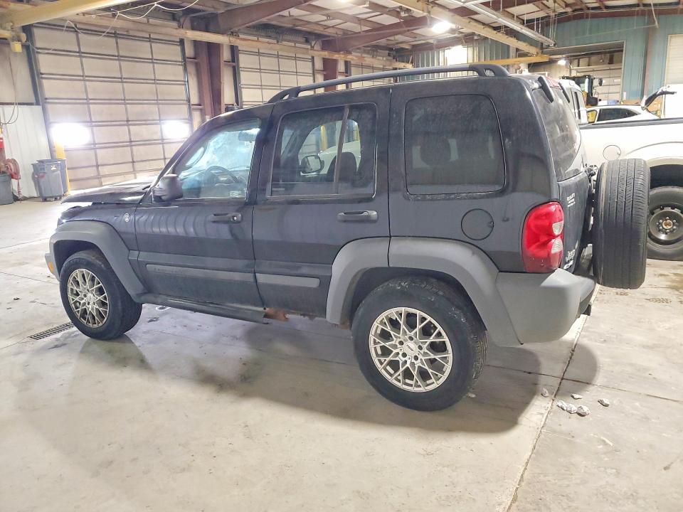 Photo 2 from auction – 2005 JEEP LIBERTY with VIN 1J4GL48K85W632603