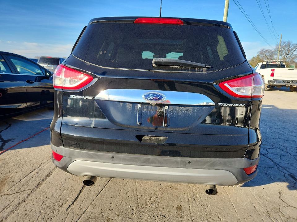 Photo 6 from auction – 2016 FORD ESCAPE with VIN 1FMCU0J96GUC39405