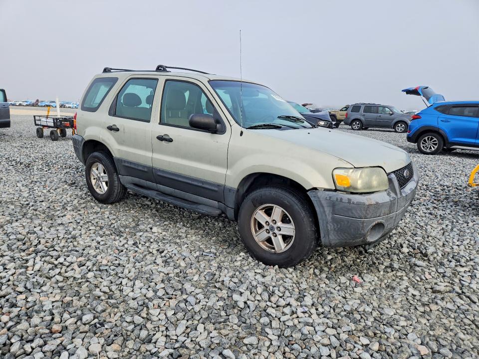 Photo 4 from auction – 2005 FORD ESCAPE with VIN 1FMYU02Z45DA09475