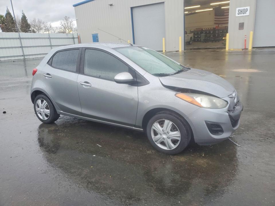 Photo 4 from auction – 2014 MAZDA MAZDA2 with VIN JM1DE1KY5E0179316