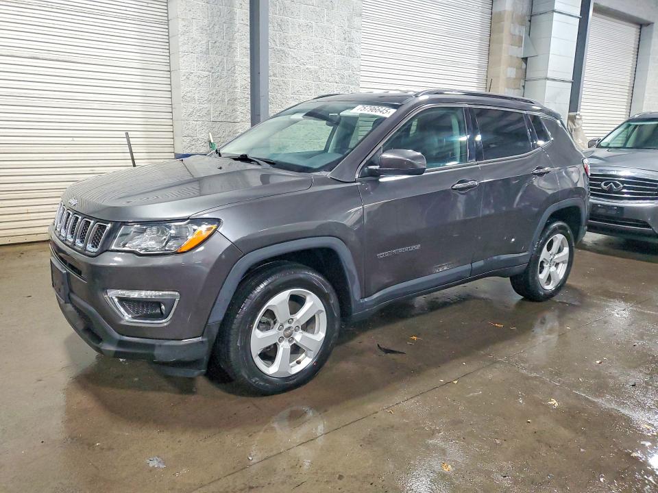 JEEP COMPASS 2019 with VIN 3C4NJDBB4KT734901 - Photo from auction