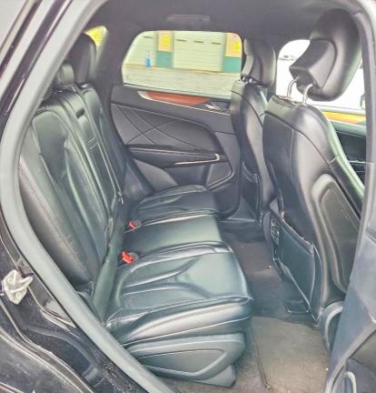 Photo 10 from auction – 2019 LINCOLN MKC with VIN 5LMCJ2D97KUL42564