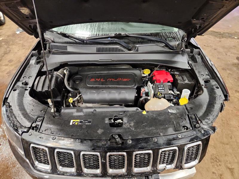 Photo 11 from auction – 2019 JEEP COMPASS with VIN 3C4NJDCB4KT740762