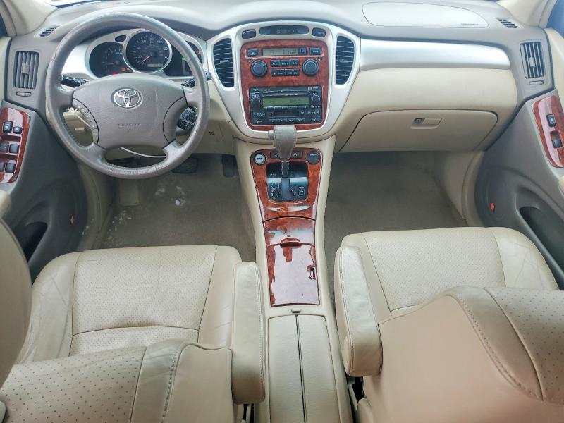Photo 8 from auction – 2005 TOYOTA HIGHLANDER with VIN JTEEP21A950074055