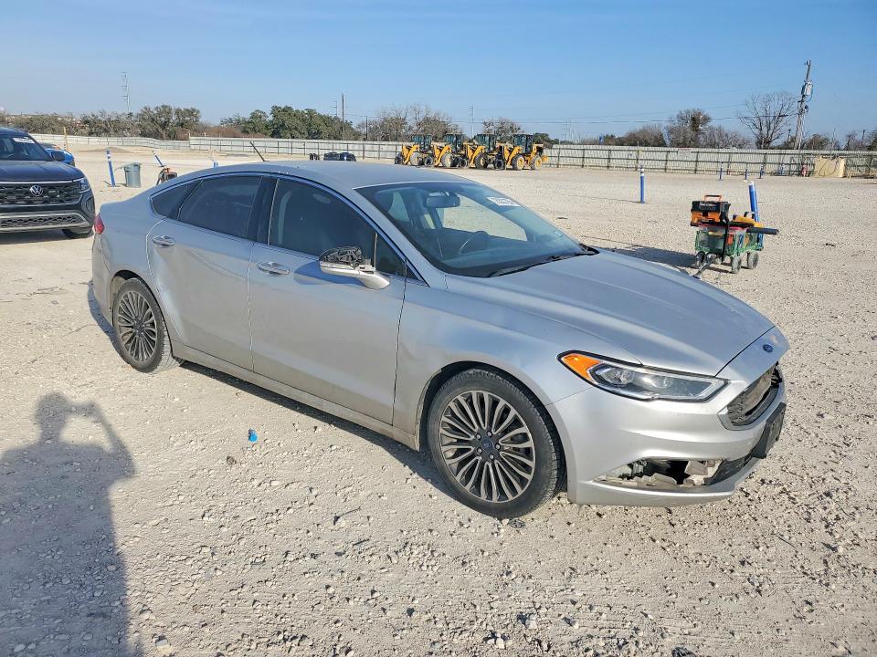 Photo 4 from auction – 2018 FORD FUSION with VIN 3FA6P0HD9JR149933